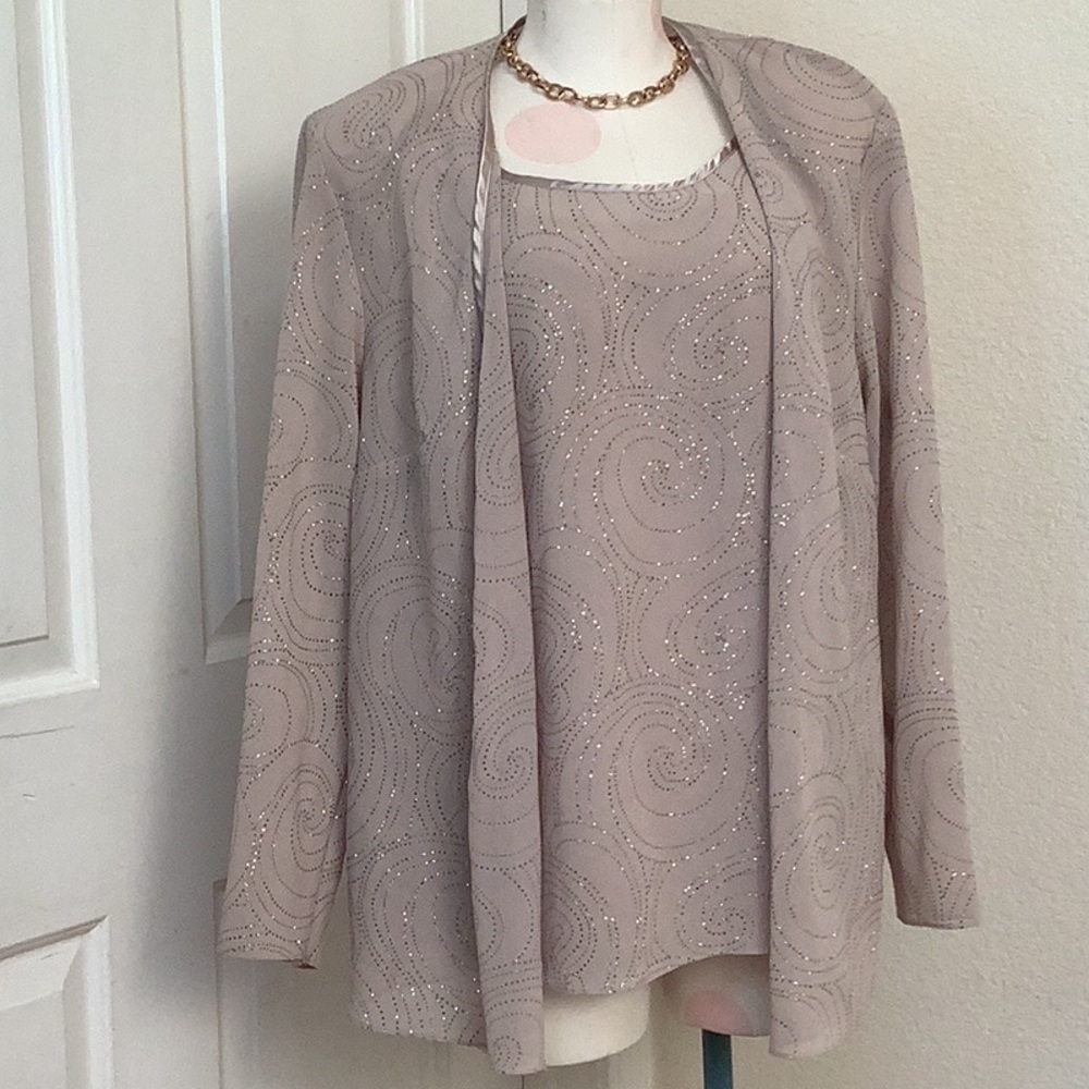 Elegant Beige Women's Jacket & Top Set